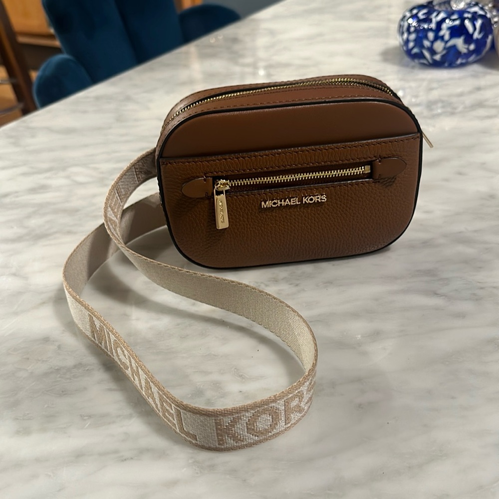 Michael Kors Jet Set Small Pebbled Leather Belt Bag